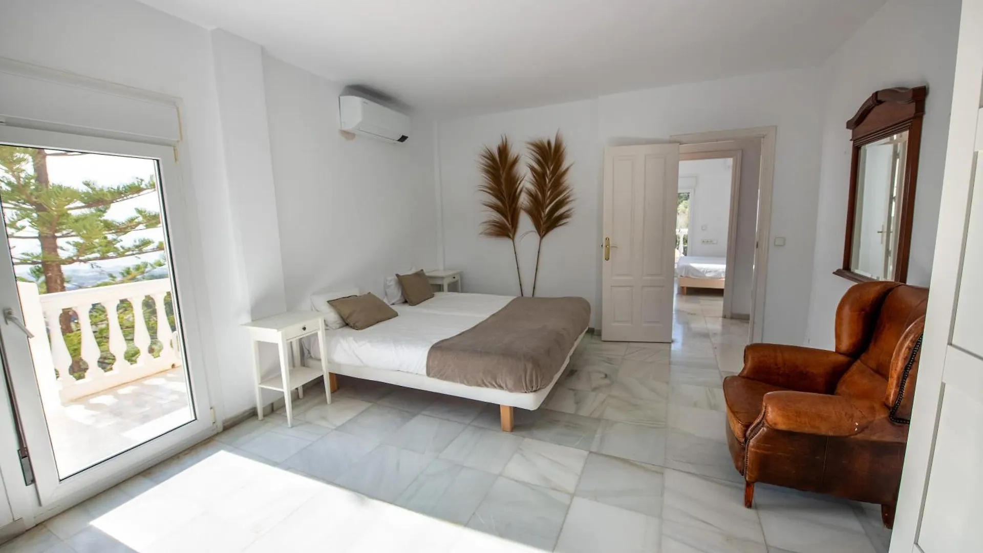 Gran Villa Con Vistas Al Mar Y Piscina Privada Málaga