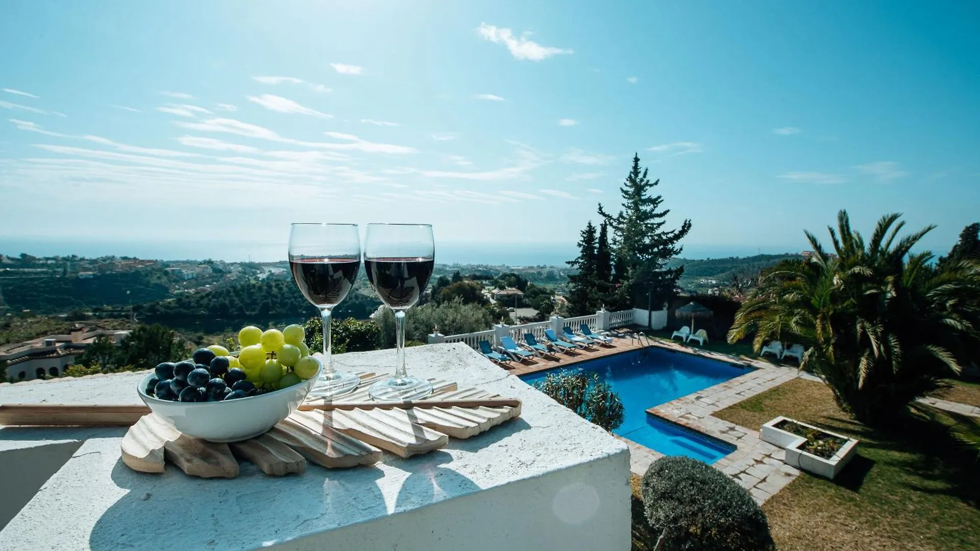 Gran Villa Con Vistas Al Mar Y Piscina Privada Málaga 0*,