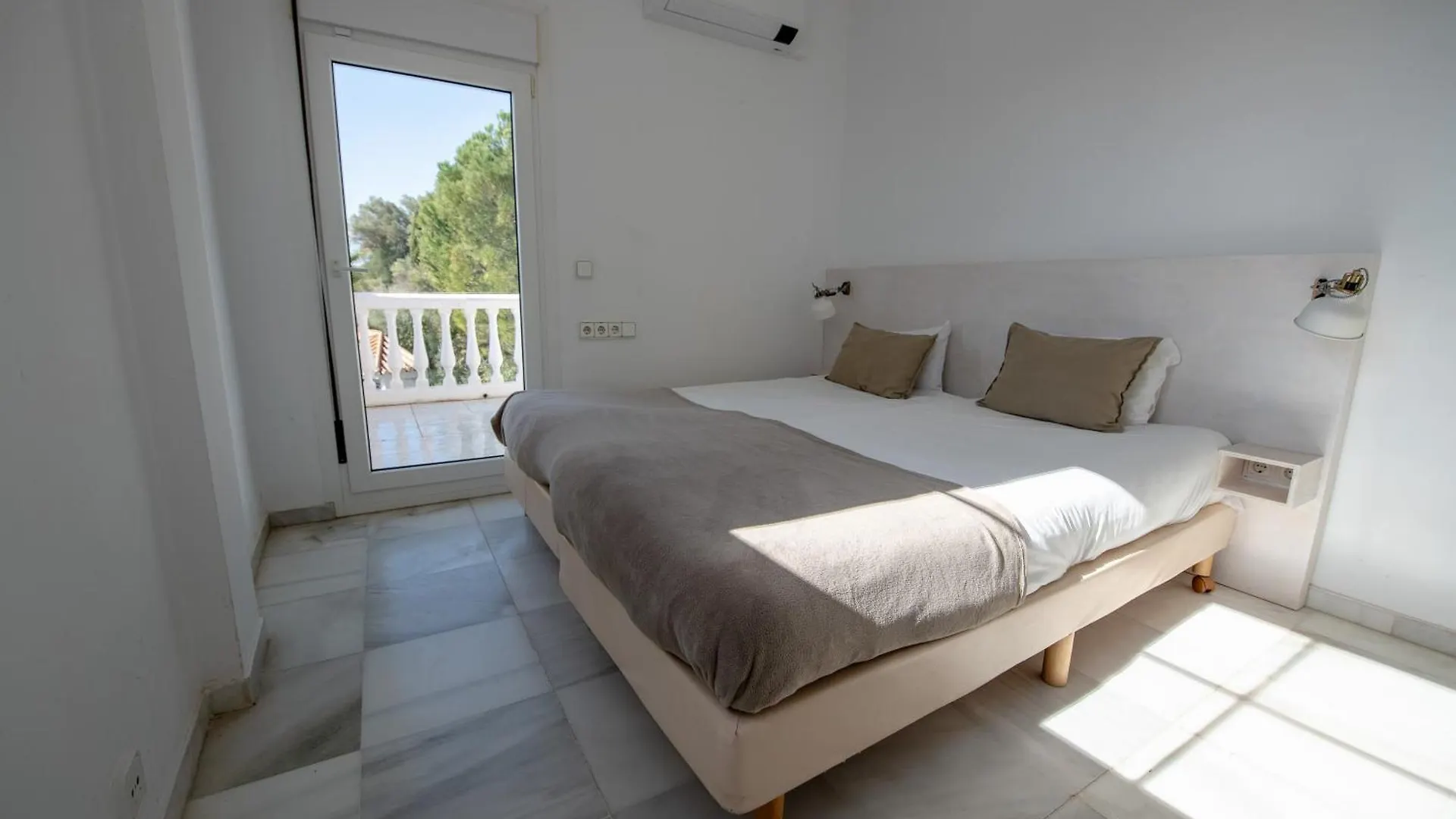 Gran villa con vistas al mar y piscina privada Málaga Spagna